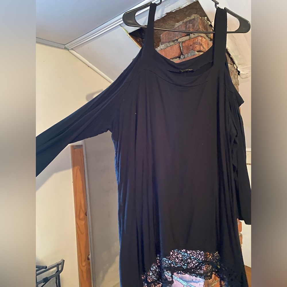 Cupio black cold shoulder top
